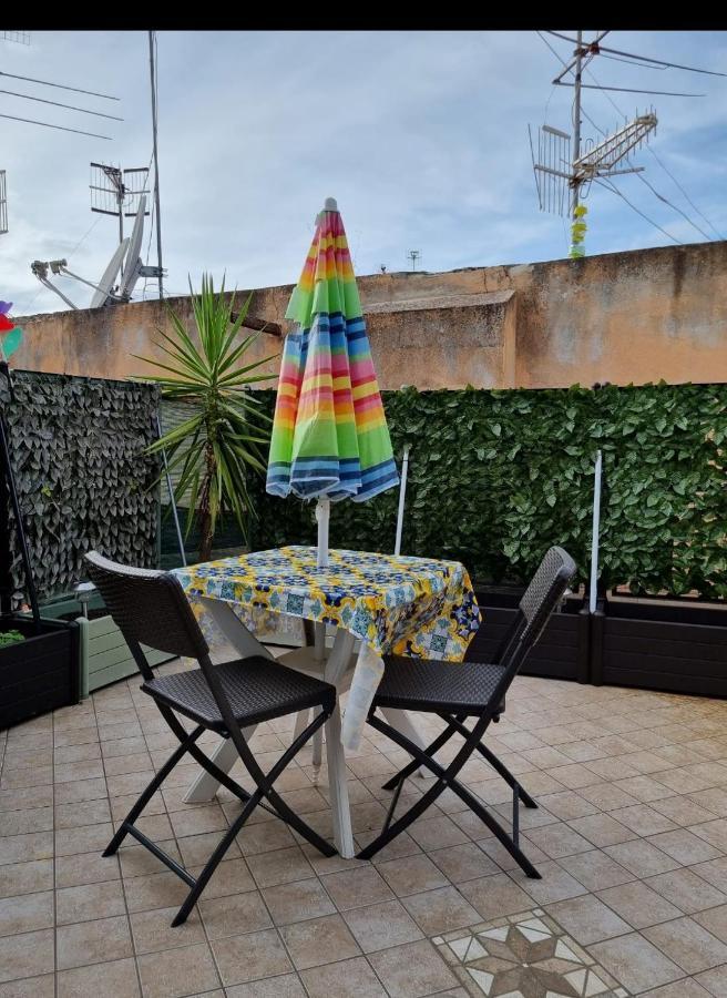 Terrazza Del Santo 2,0 - La Terrazza Nel Cuore Di Napoli Exterior photo